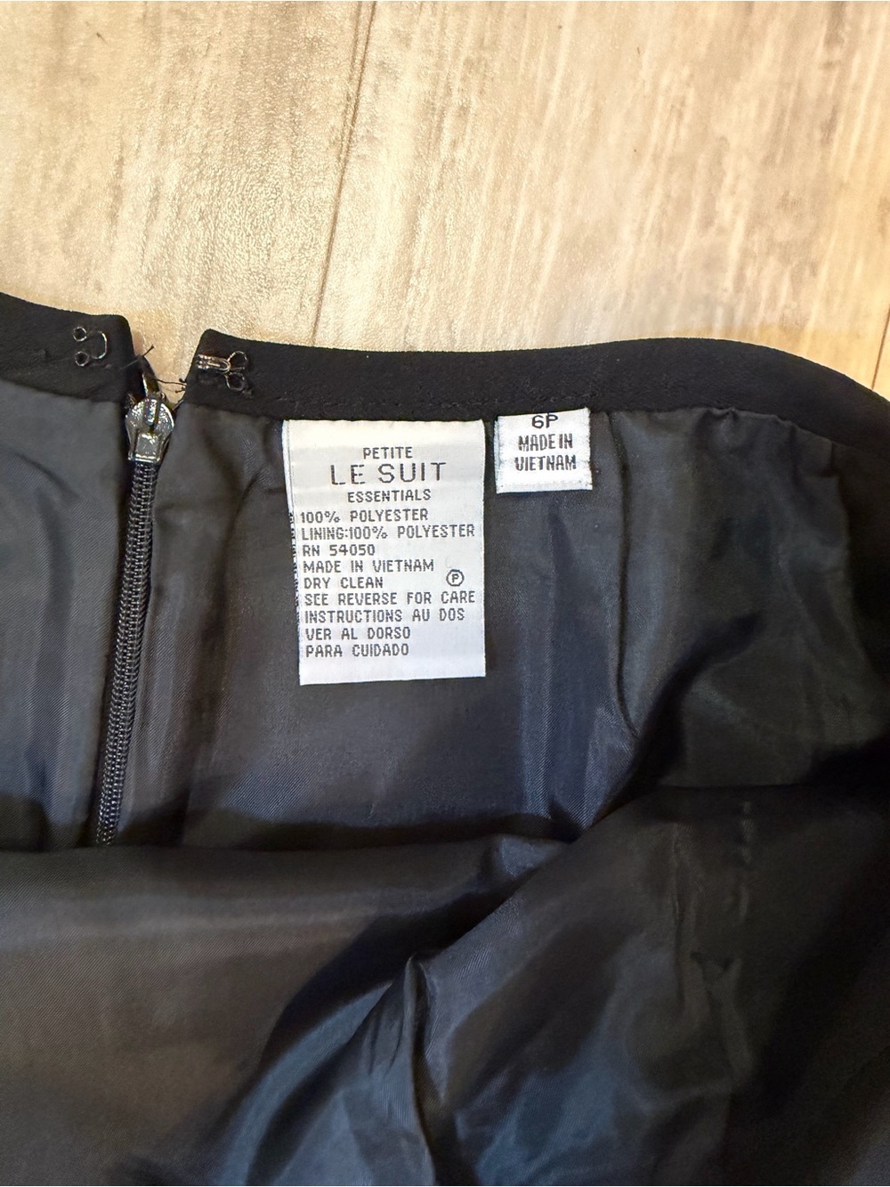 Le Suit Black Two-Piece Skirt Suit - Picture 3 of 11